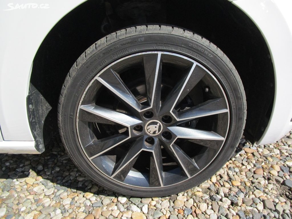 Škoda Scala, 1,0 TSI-70KW-KOUPENA V ČR - 8