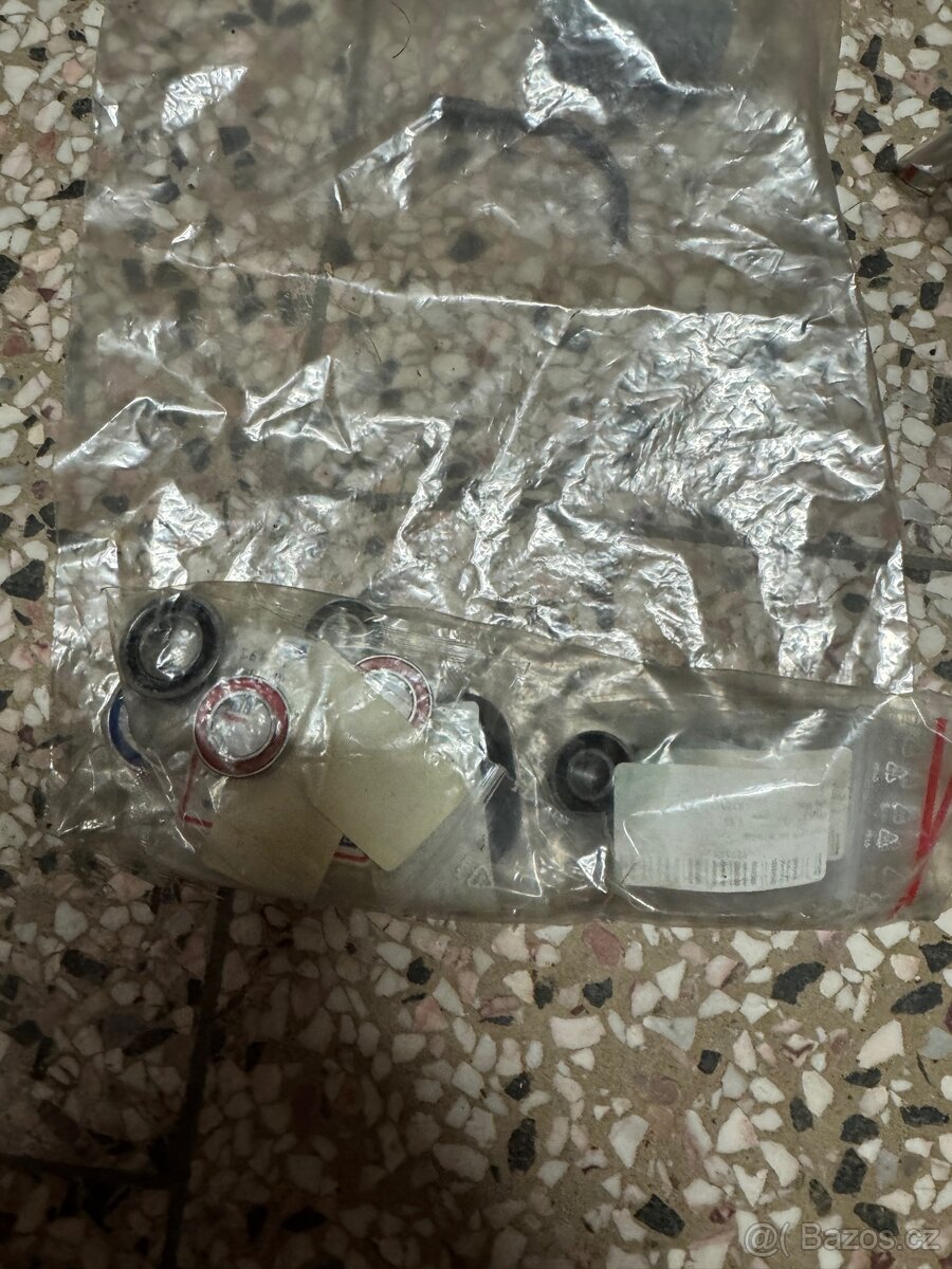 Prodám Endurové kolo CANYON STRIVE CF vel.S - 8