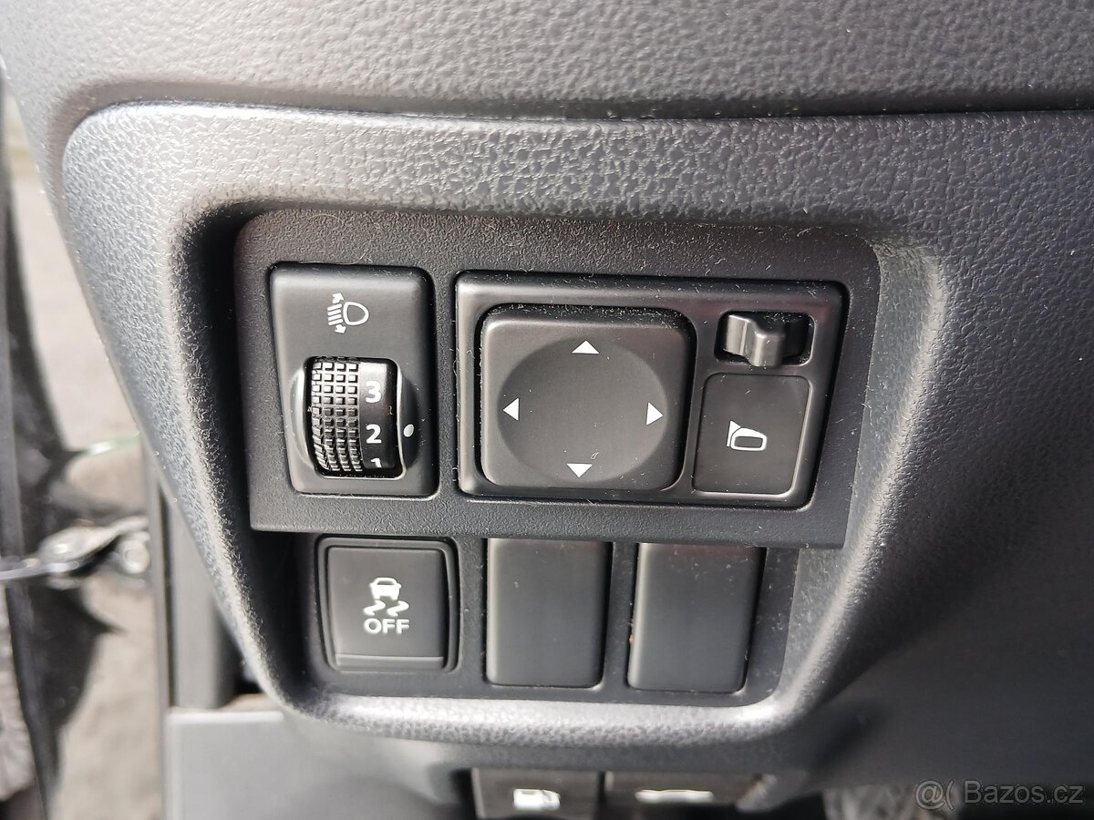 Nissan Juke 1.5dCi , 81 kW nafta, 2012 - 8