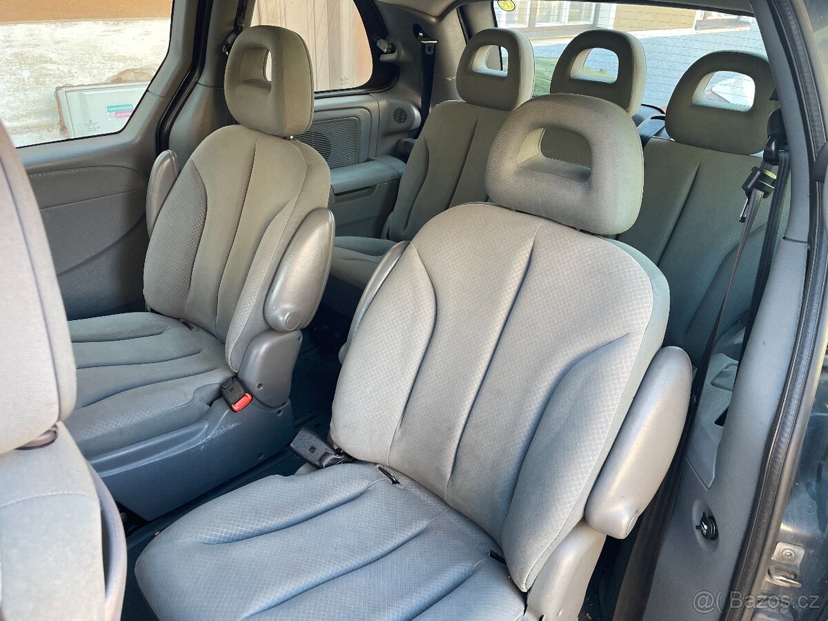 Chrysler Voyager - 8