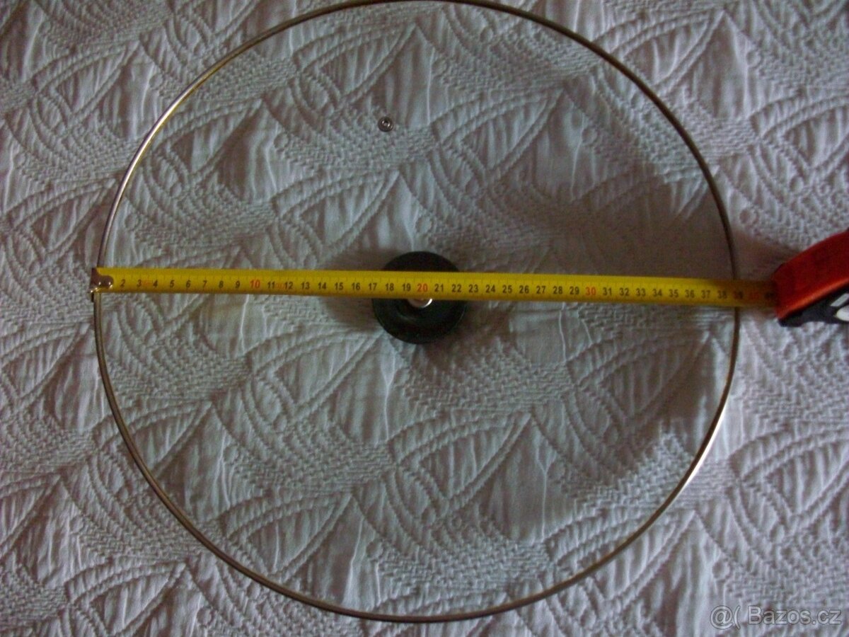 sada skleniček ve stojánku, poklice a forma na řepánky - 8