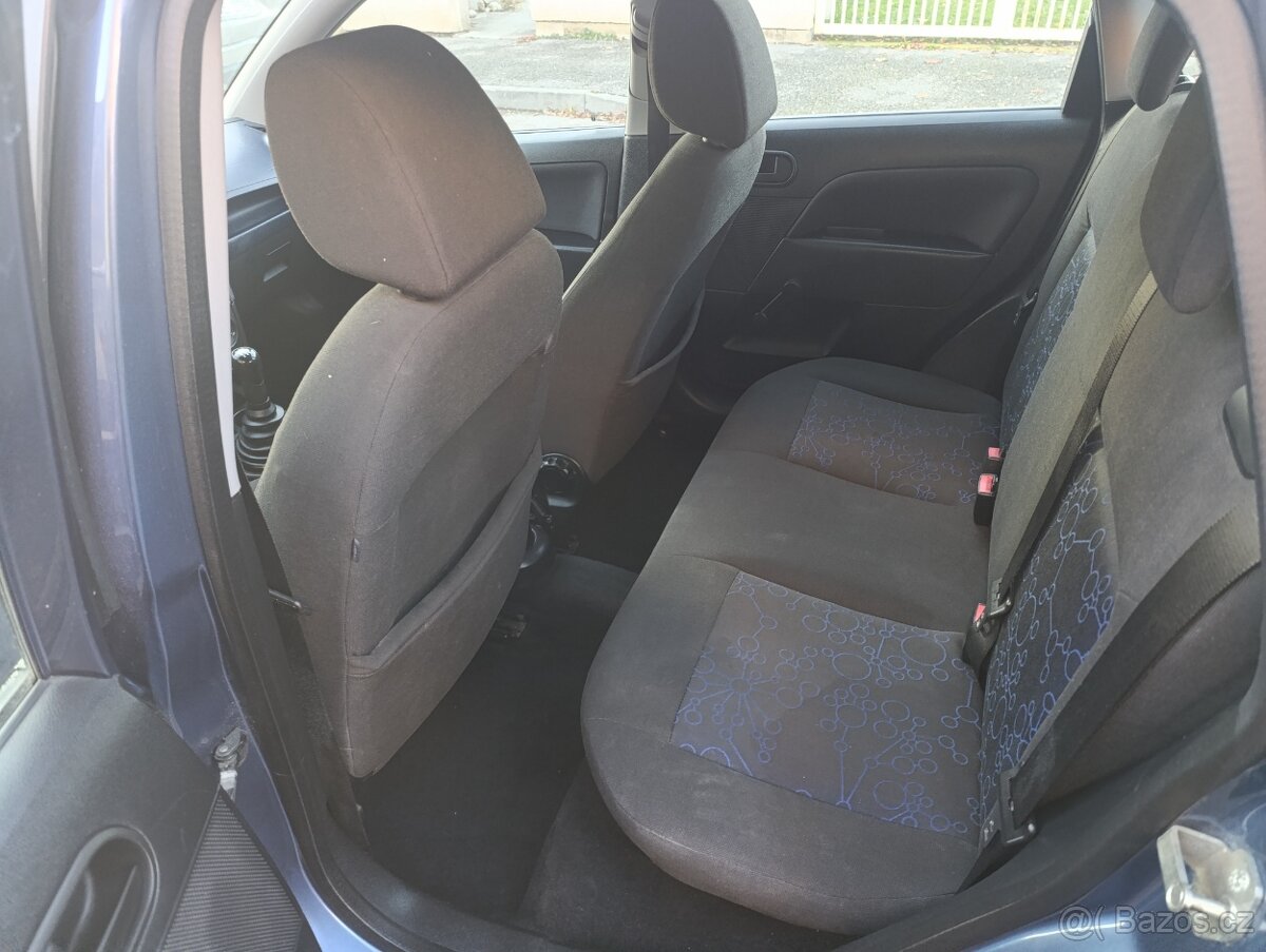 Ford Fiesta 1.3 i - 8