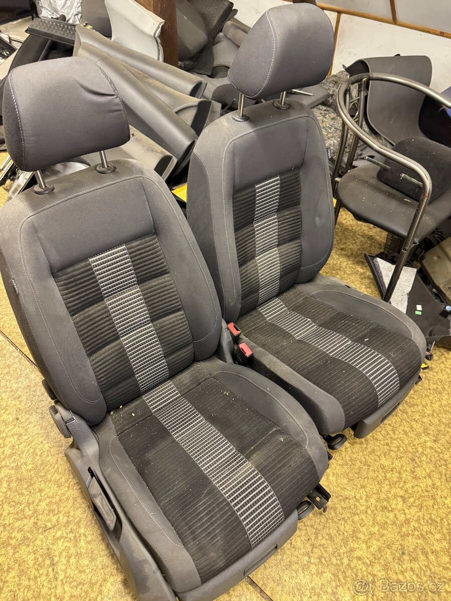 Sedačky VW Touran - 8