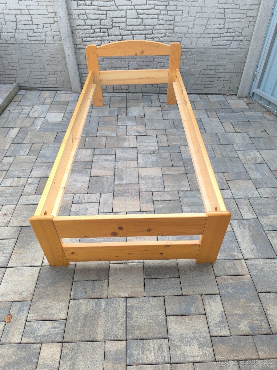 Prodám dřevěnou postel 90cm x 200cm - 8