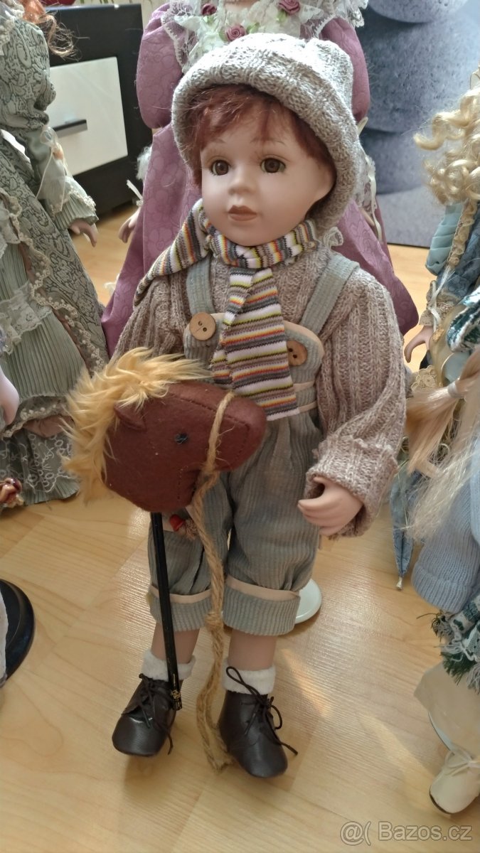 Porcelánové panenky různých velikostí - 8