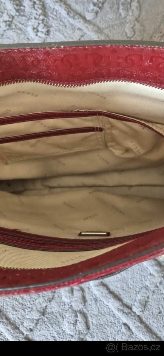 Vínová kabelka Guess - 8