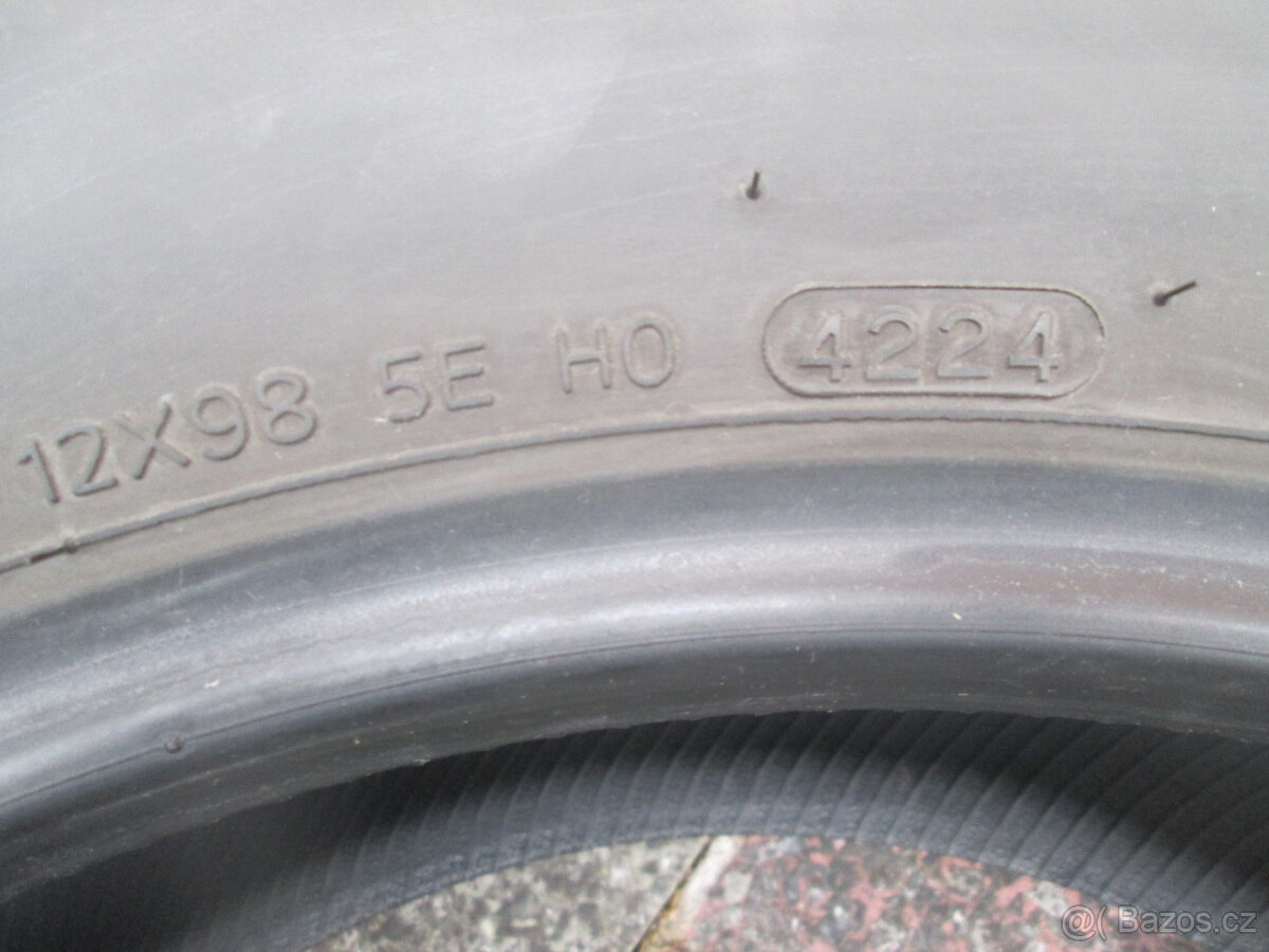 Prodám 2 letní pneumatiky HANKOOK VENTUS S1 EVO3 EV - 8