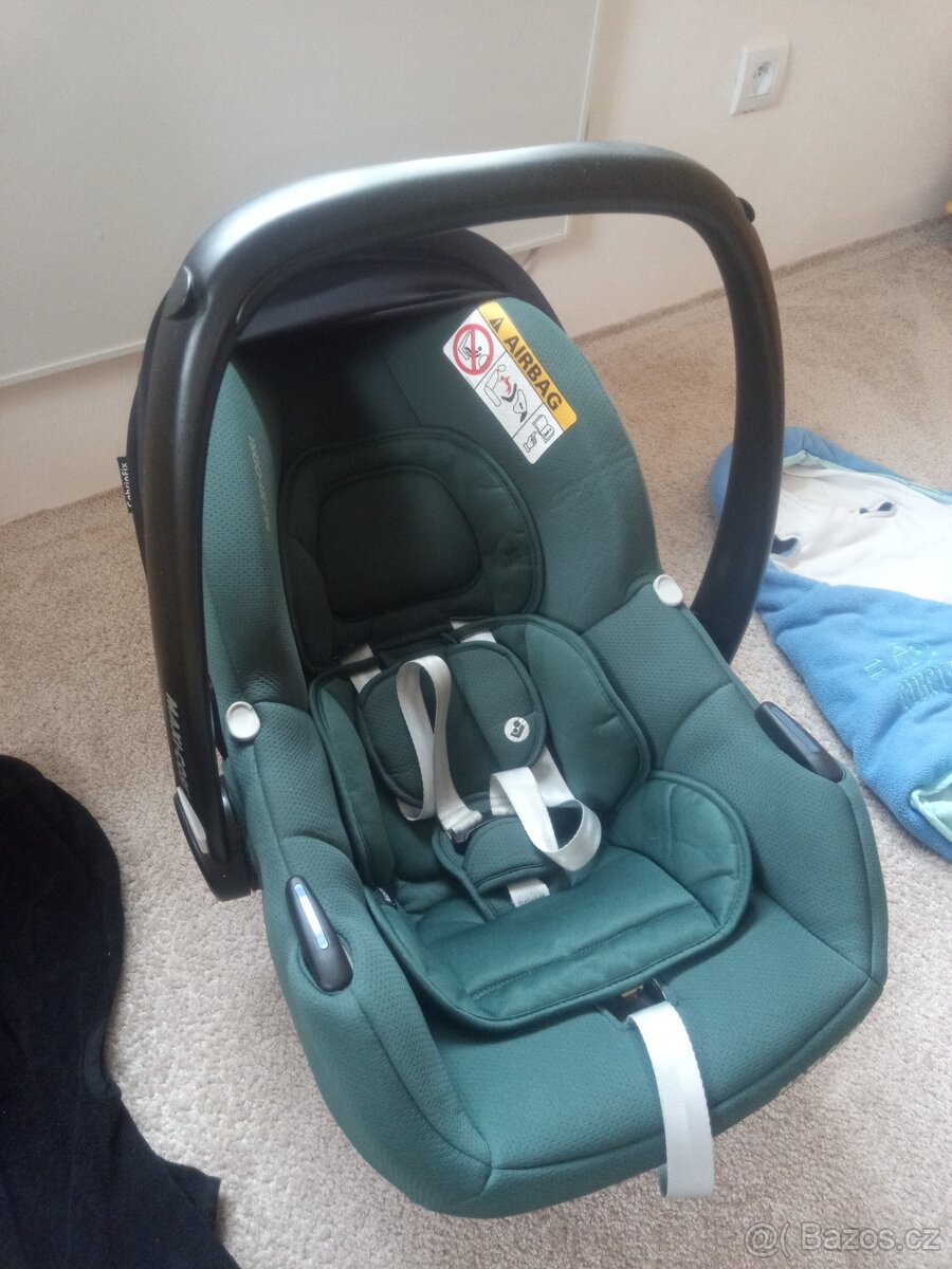 Maxi Cosi Cabriofix a FamilyFix - 8