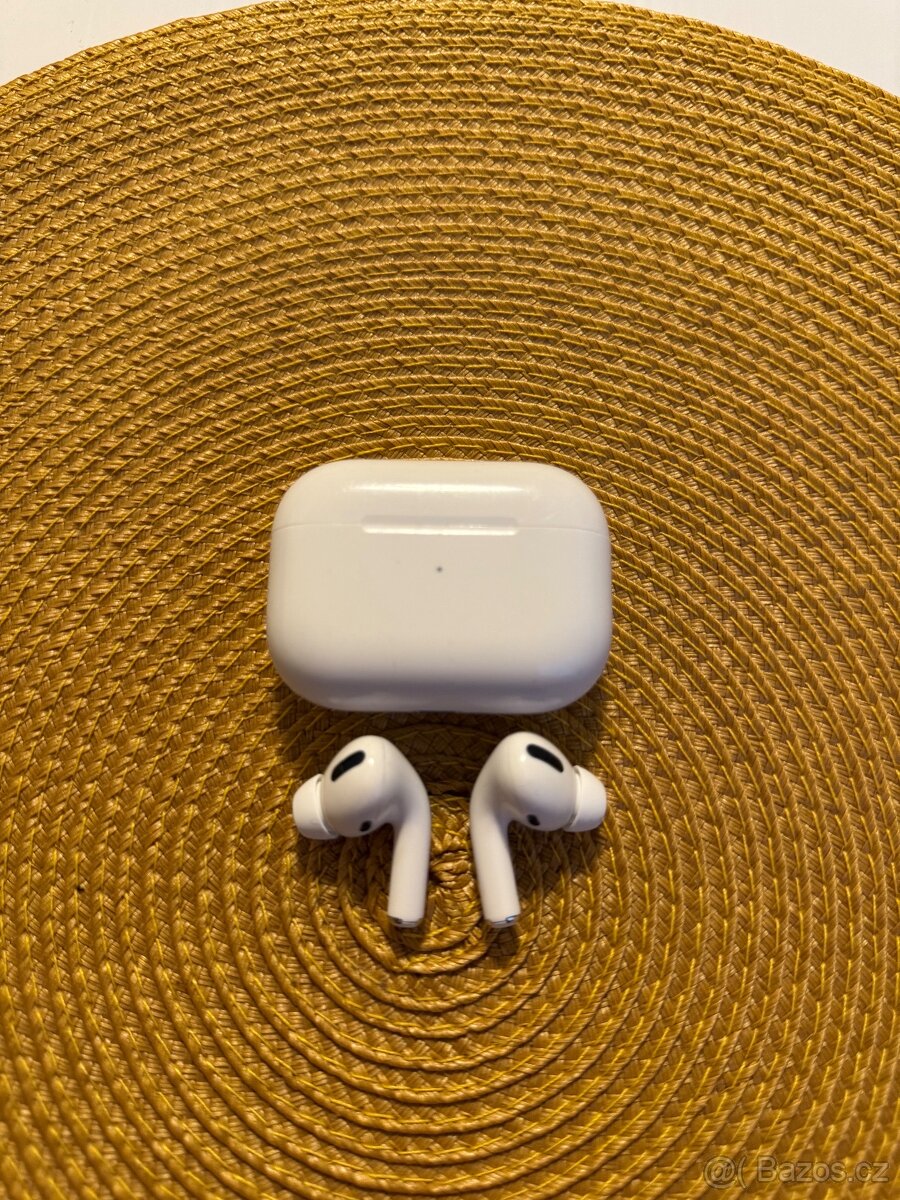 AirPods Pro (1. generace) – bez záruky, plně funkční – 1 500 - 8