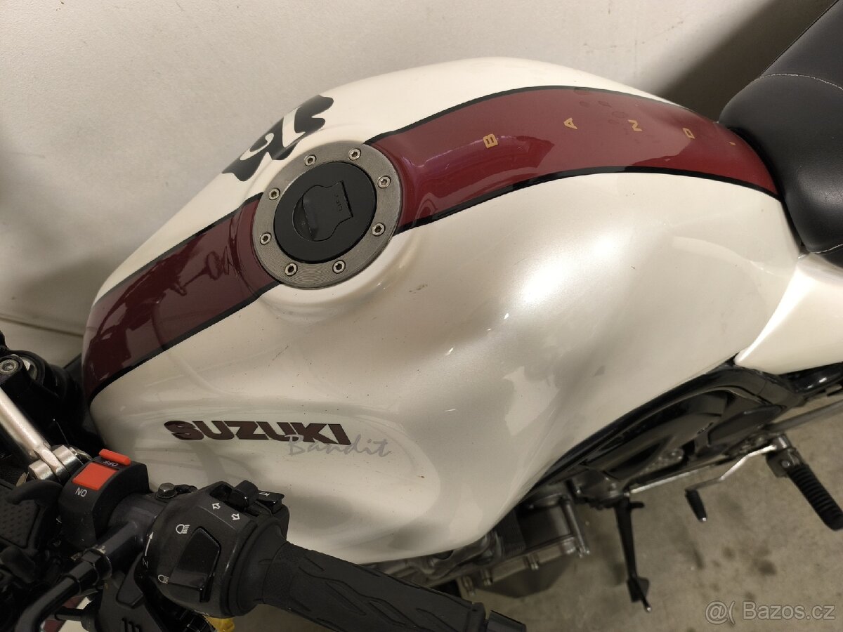 Suzuki Bandit 600f - 8