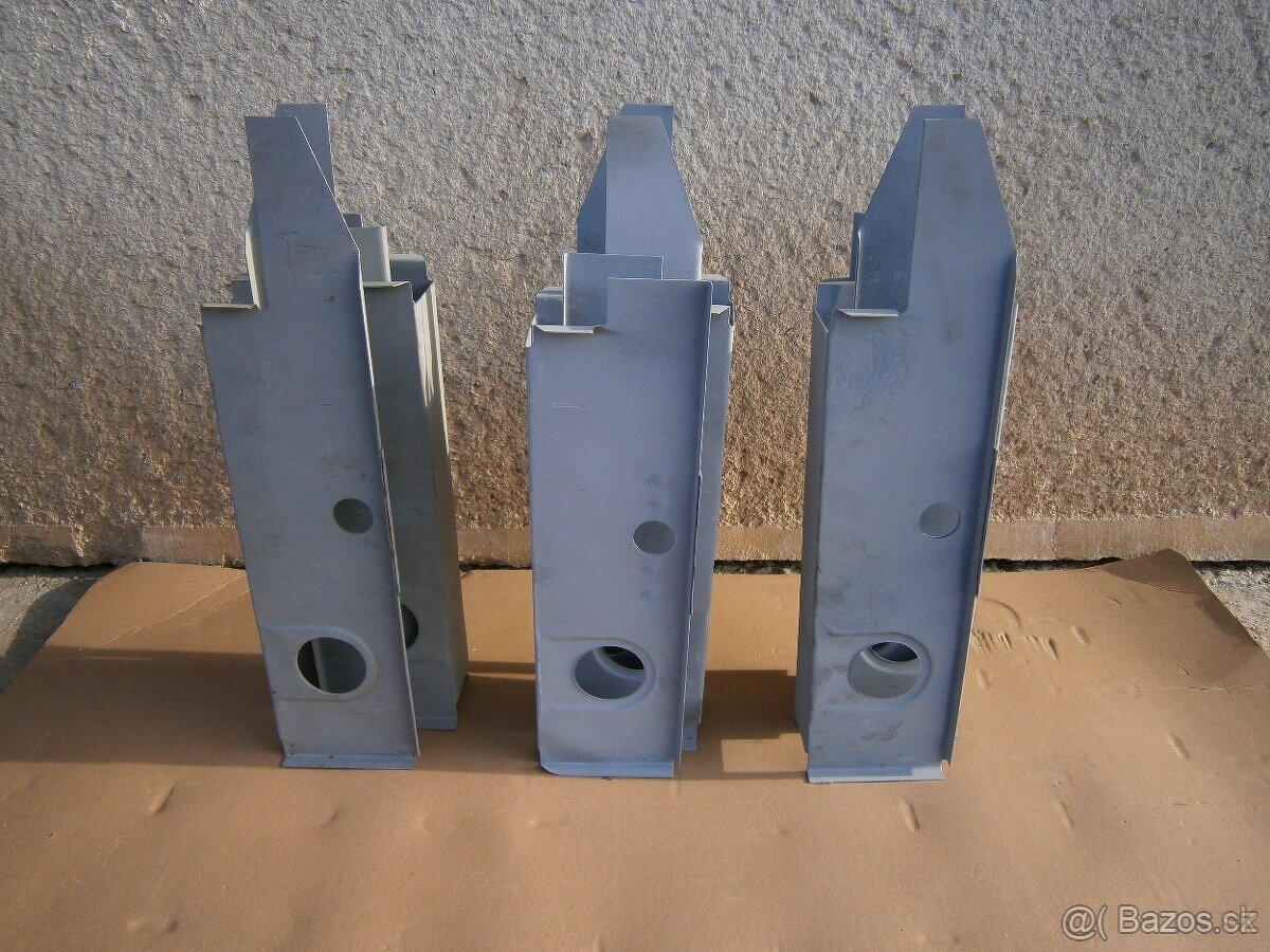 Škoda 120, 130,136 Rapid Garde stľpik - 8