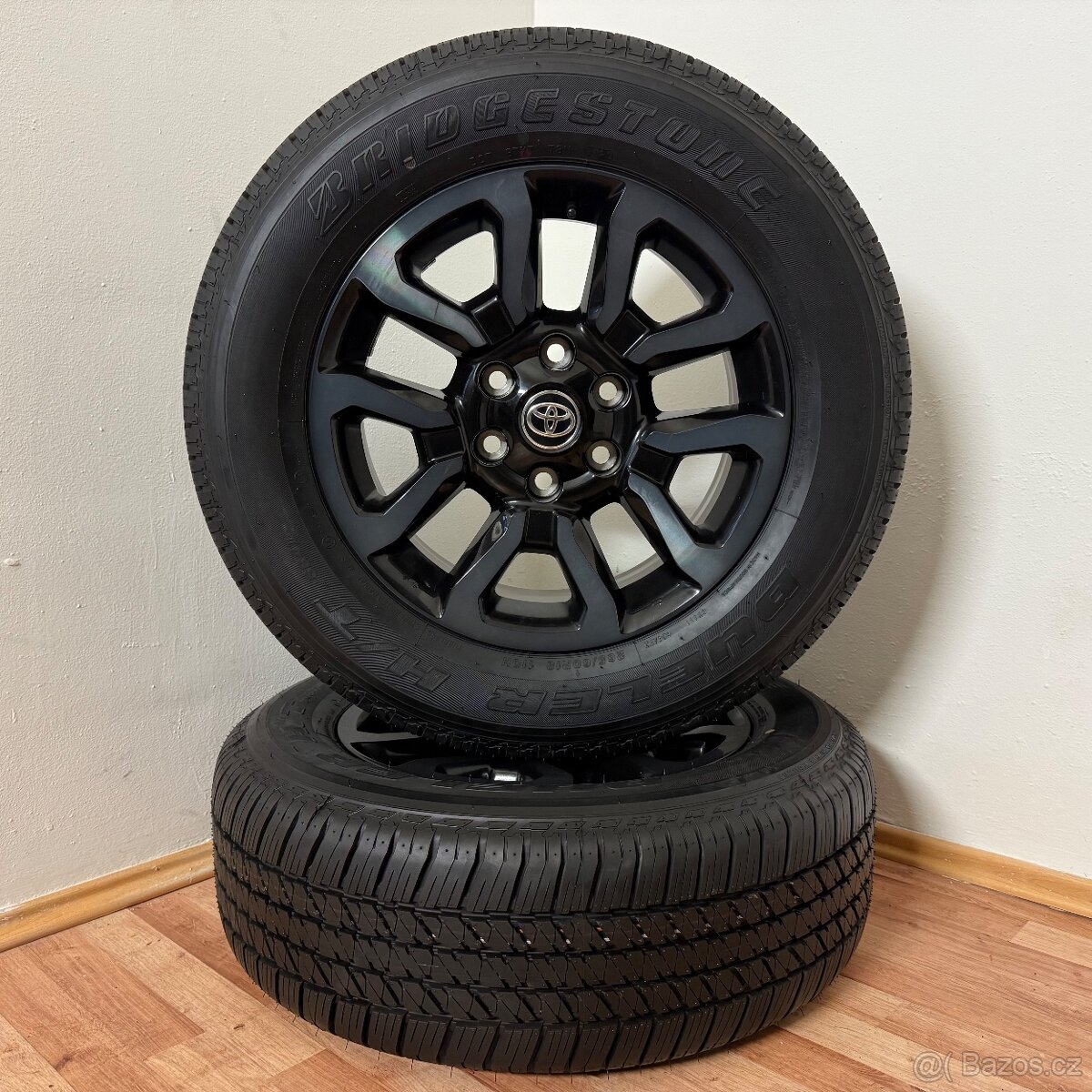 TOYOTA HILUX 6x139,7 R18 ET30+LETNÍ 265/60R18 9mm - 8