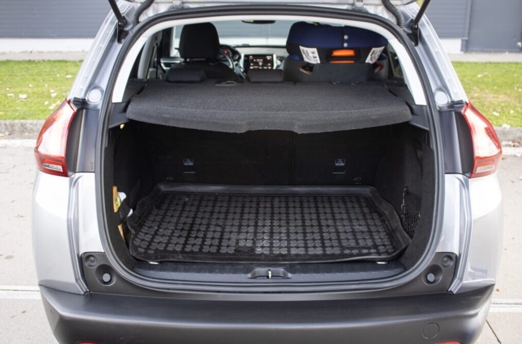 Peugeot 2008 1.2 PureTech Style - 8