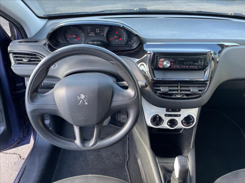 Peugeot 208 1,0 (2014) - 8