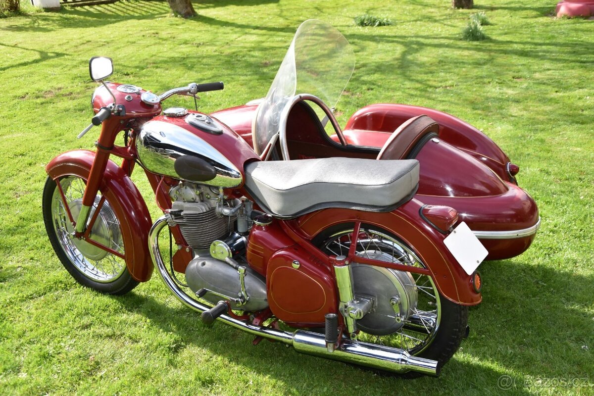 Pěkná JAWA 500 OHC 02 se sidecarem Velorex - 8