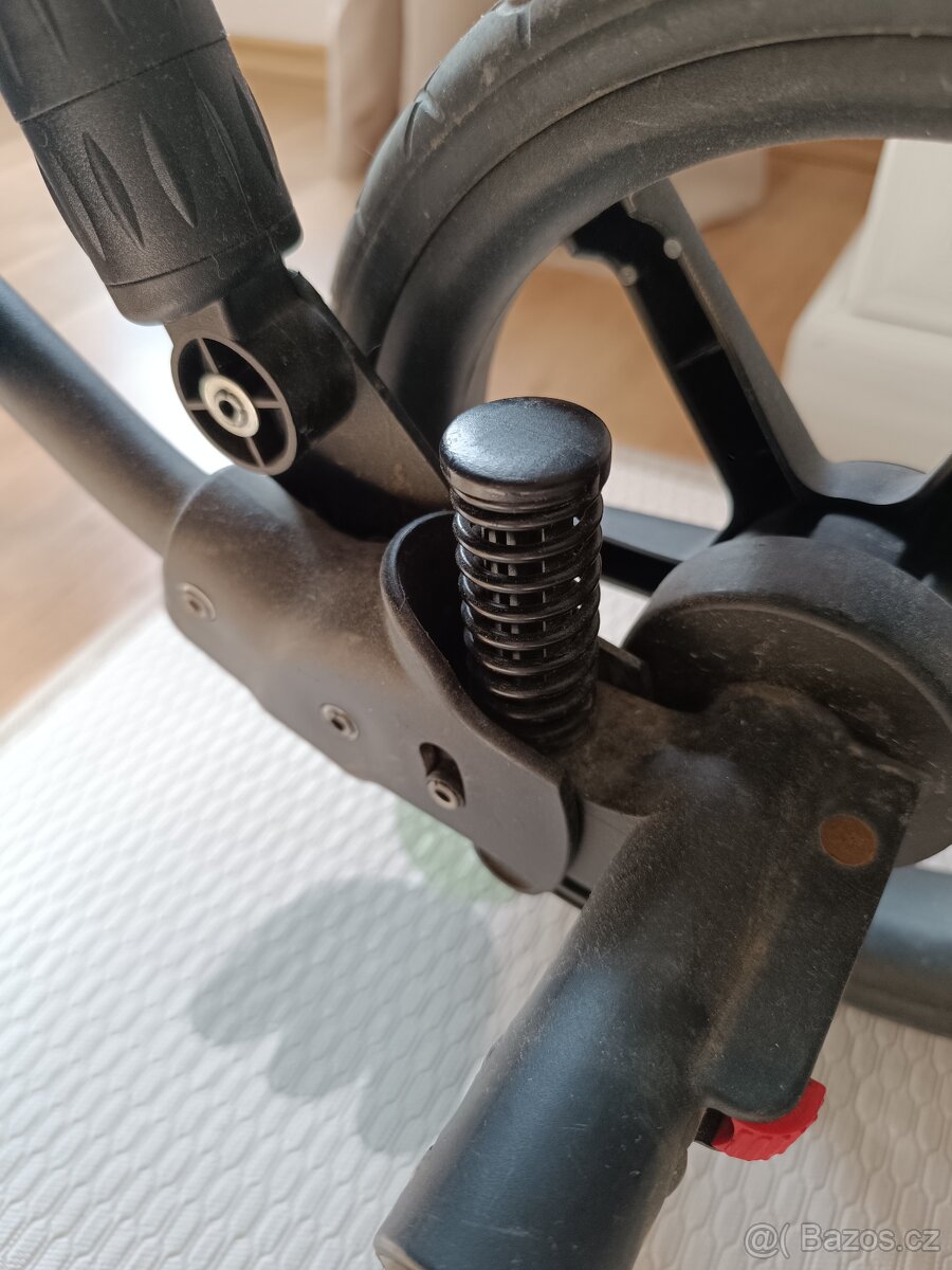 Kočárek Camarelo Oliio - 8