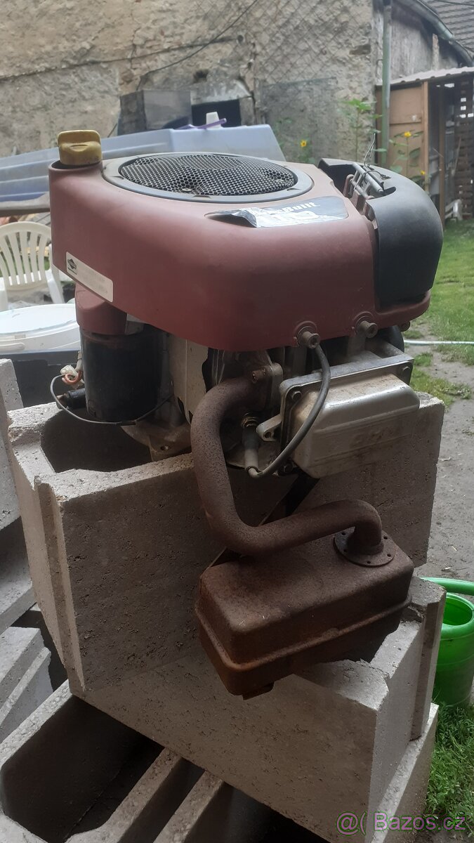 Motor pro zahradni traktor - 8