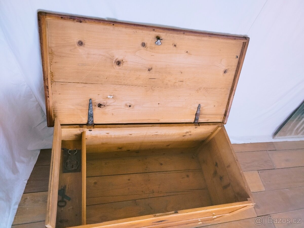 Starožitná truhla - 8