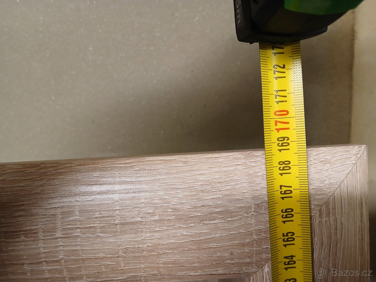 Vitrína závěsná 169x42x18cm - 8