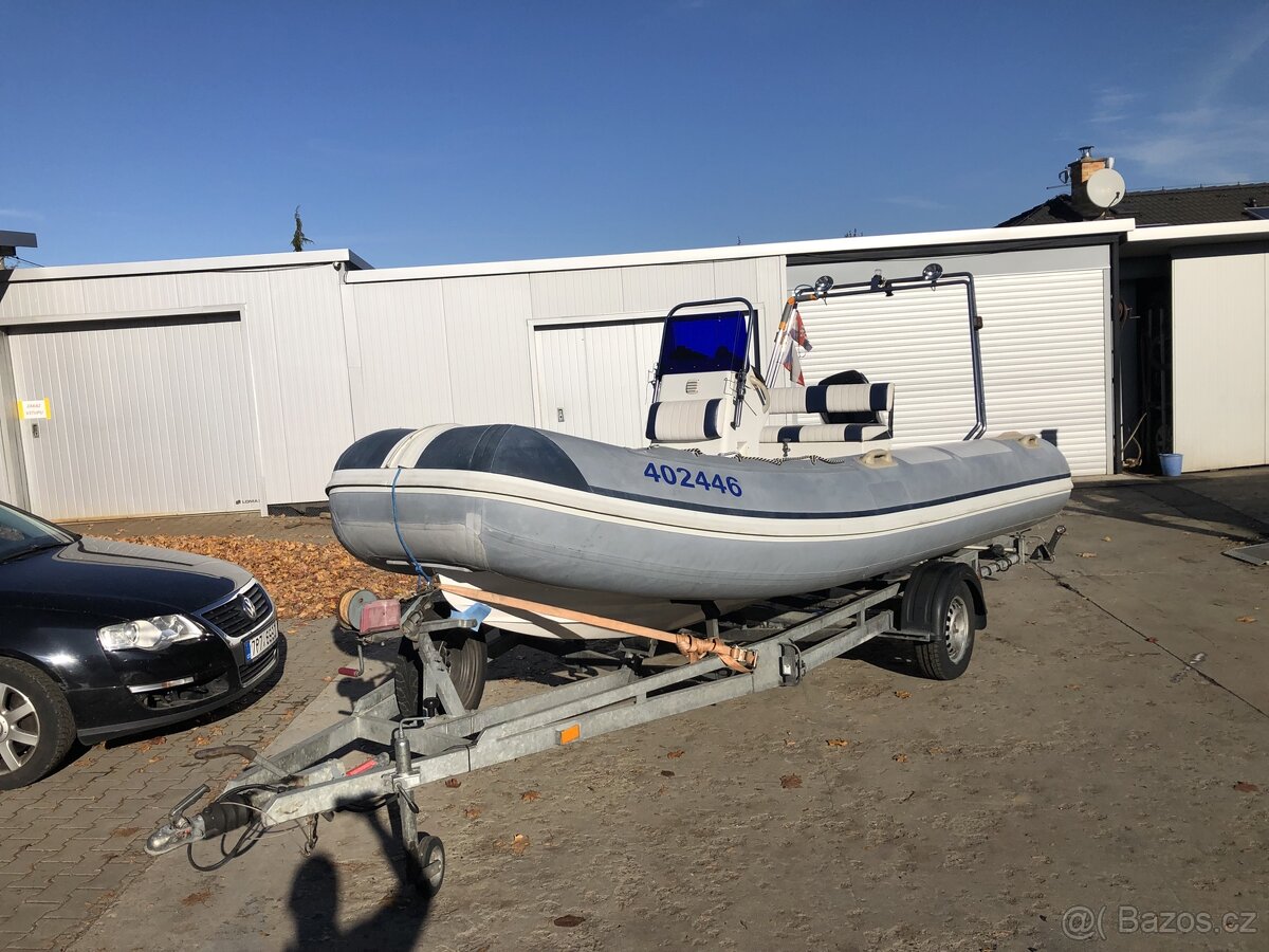 Motorový člun - 8