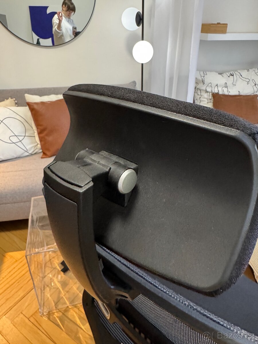 Kancelářská ergonomická židle - 8