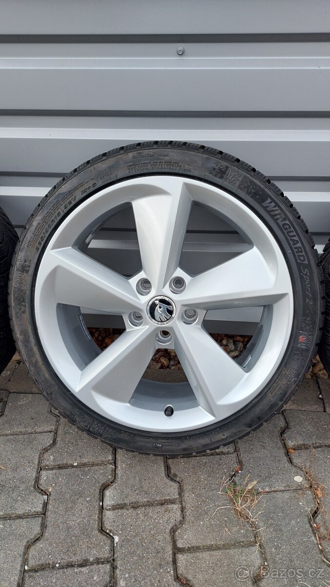 Alu kola 5x112 r18 škoda octavia lll zimní pneu - 8