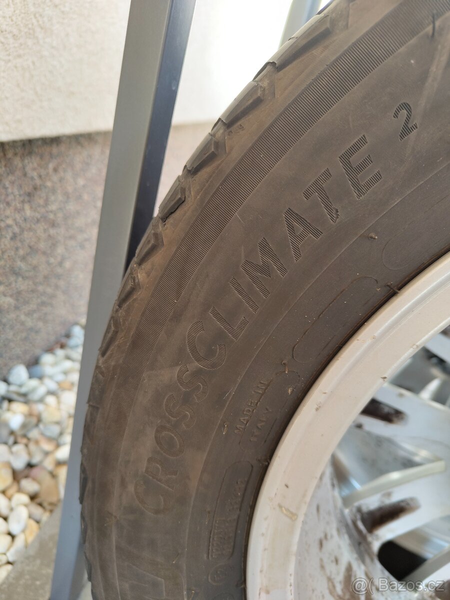 P: pneu 215/60 r16 - 8