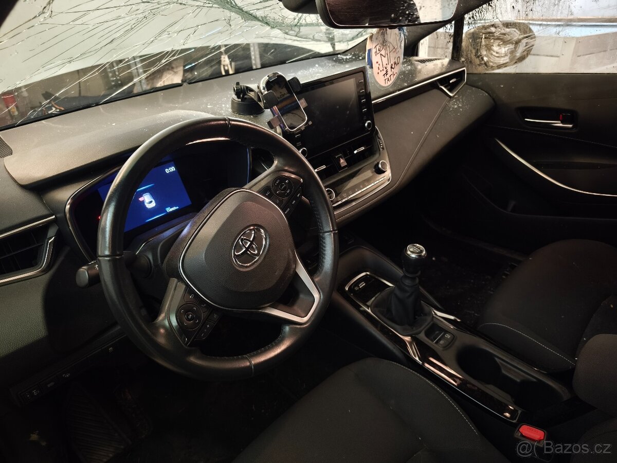 Toyota Corolla 10/2021 - 8