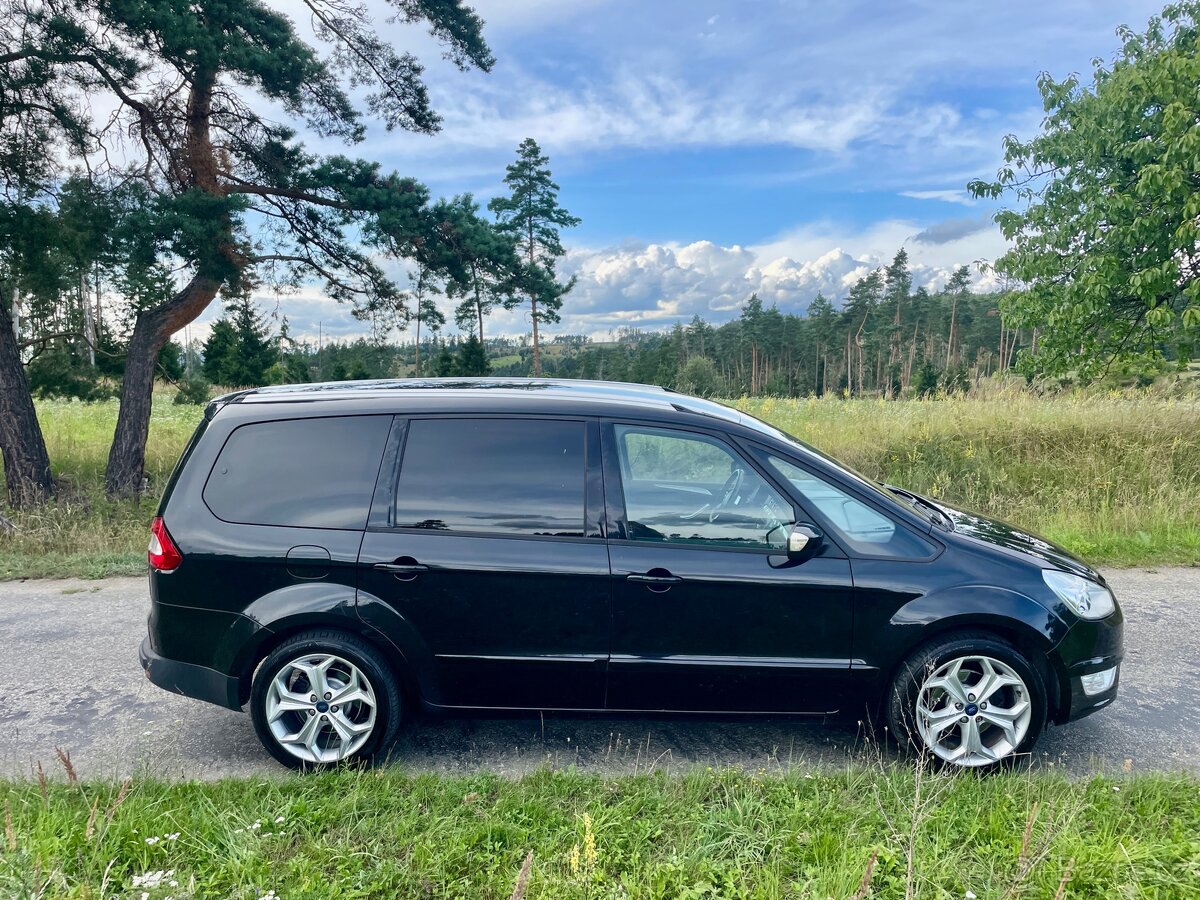 SLEVA Ford Galaxy Benzin 118 kW • 7 míst • TOP stav • 2012 - 8