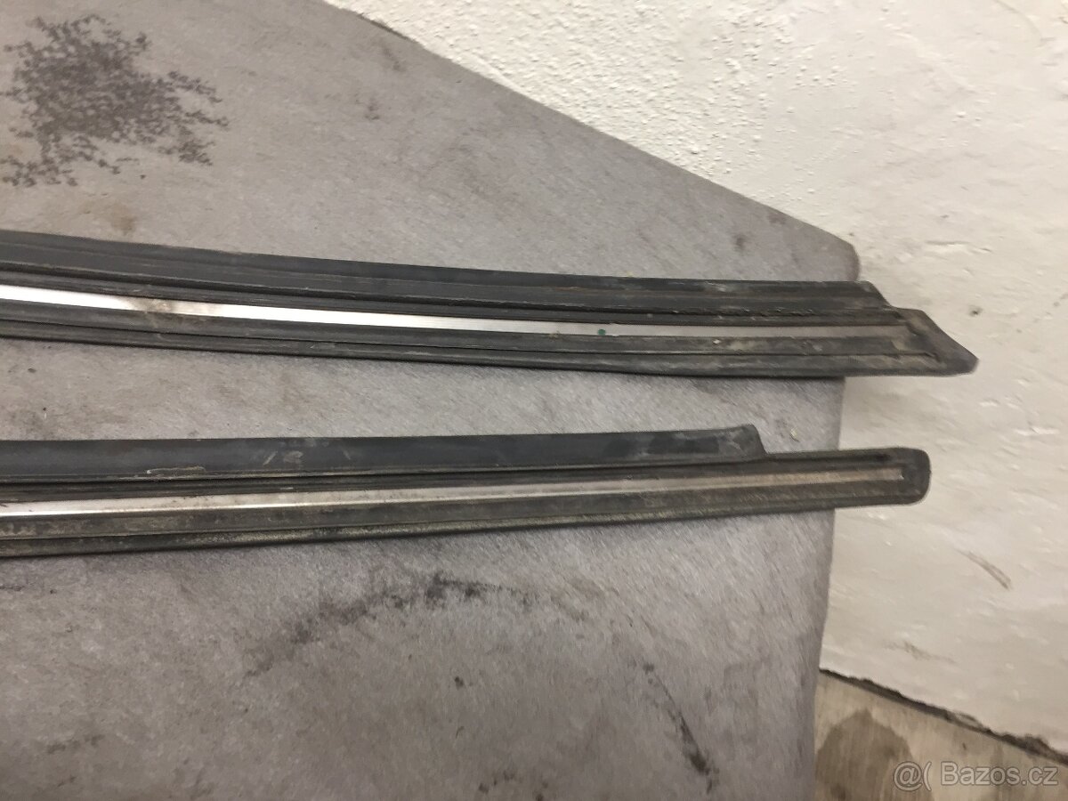ŠKODA FELICIA PICK-UP 1995-2002 - LIŠTY NAD DVEŘE - 8