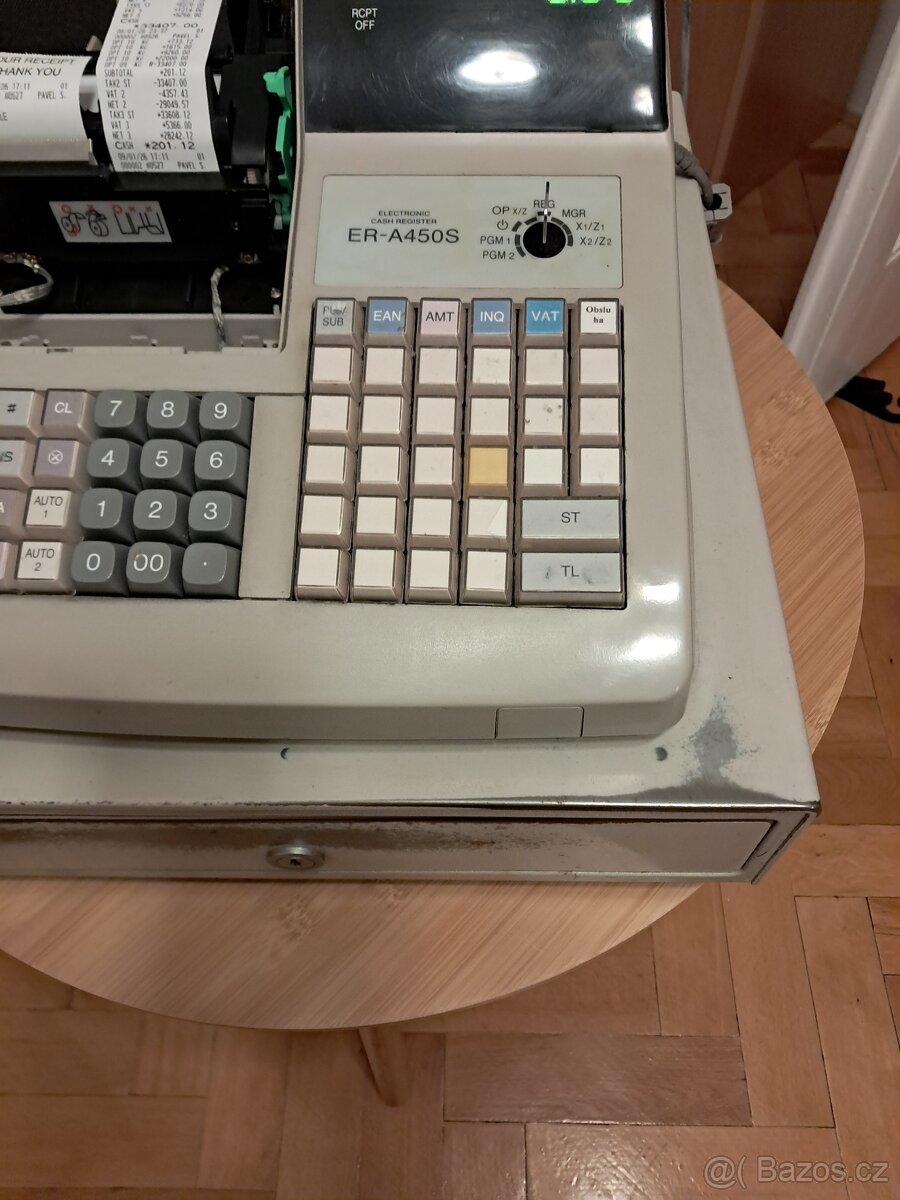 Prodám starší pokladnu Sharp - 8