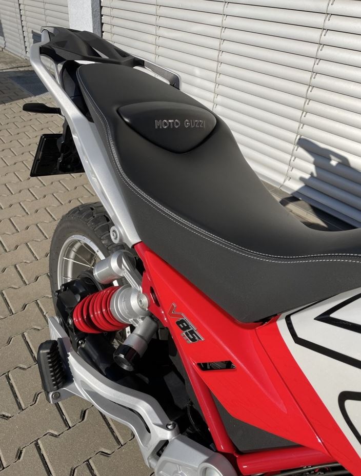 Moto Guzzi STRADA V85 TT E5+ - 8