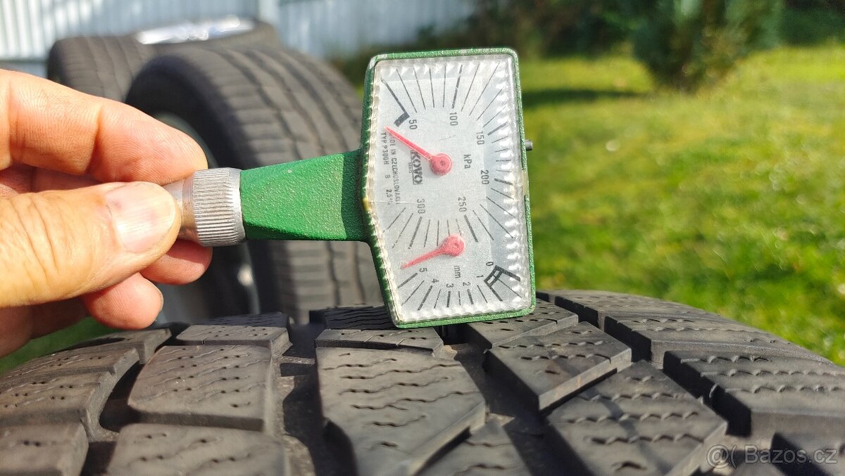 18" sada zimní pneu 245/50/18 všechny min 6mm vzorek SLEVA - 8