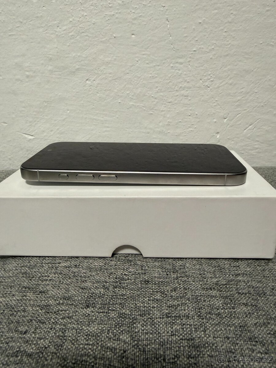 iPhone 15 Pro 128GB Bílý, Baterie 100% - 8