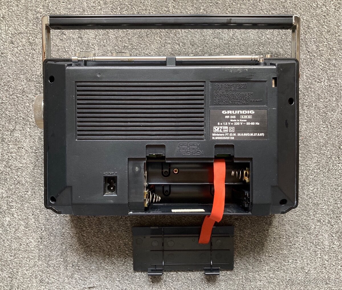 Radiomagnetofon GRUNDIG RR 245 - 8