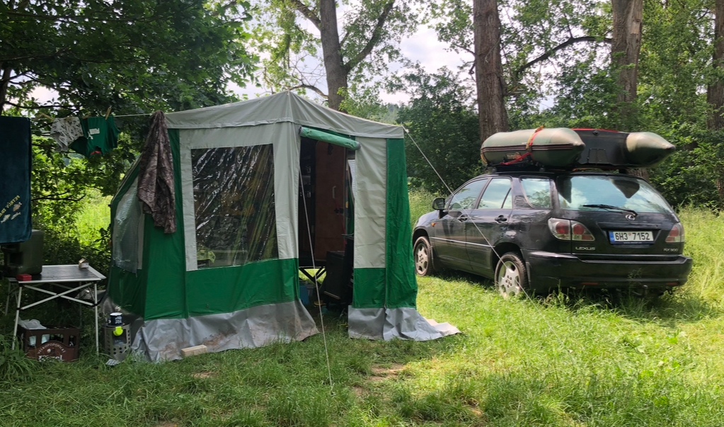 Karavan obytný do přírody na ryby + předstan - 8