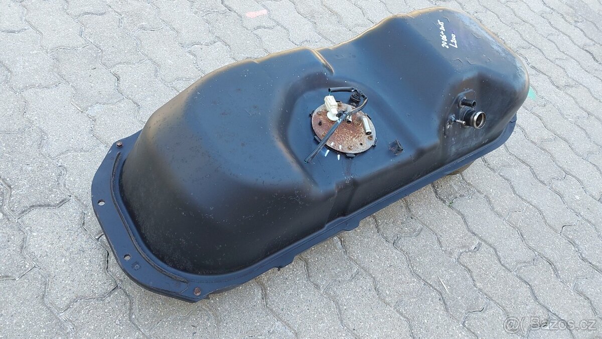 Mitsubishi L200 DiD – Nádrž paliva - 8