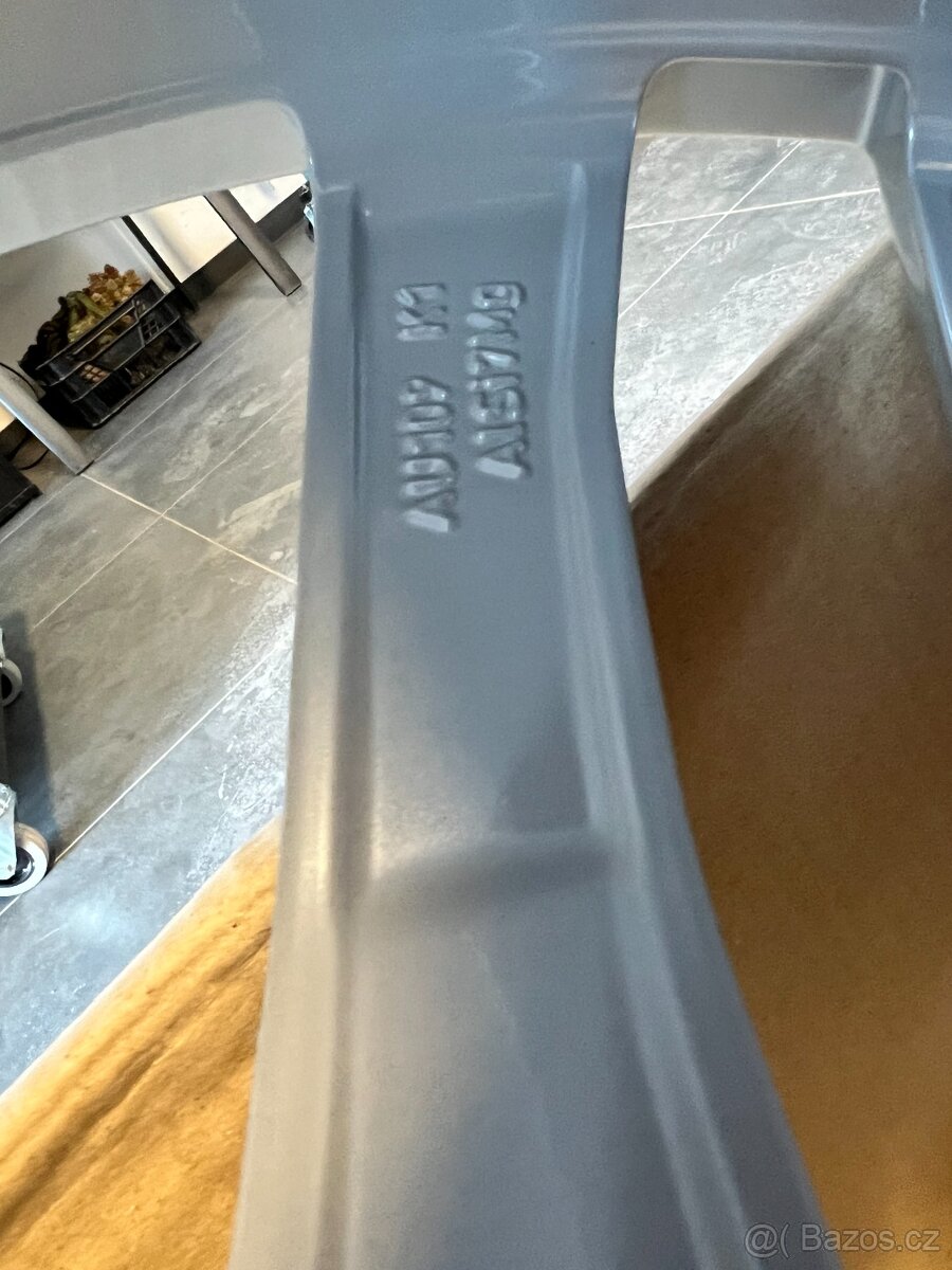 Originální alu disk Audi RS6 R21 4G0601025 - 8