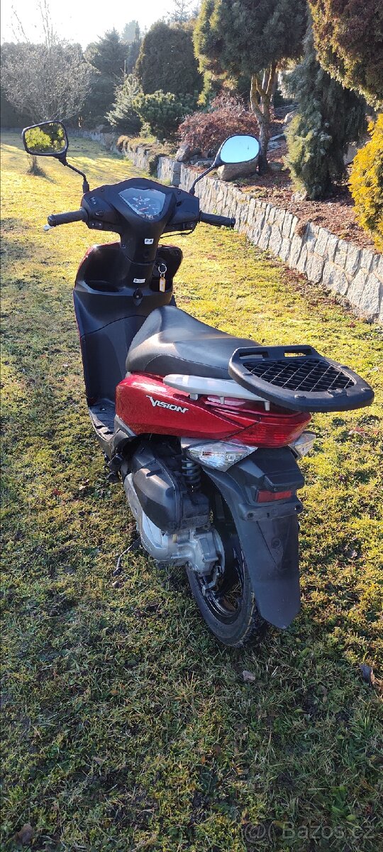Skútr Honda Vision 110 - 8