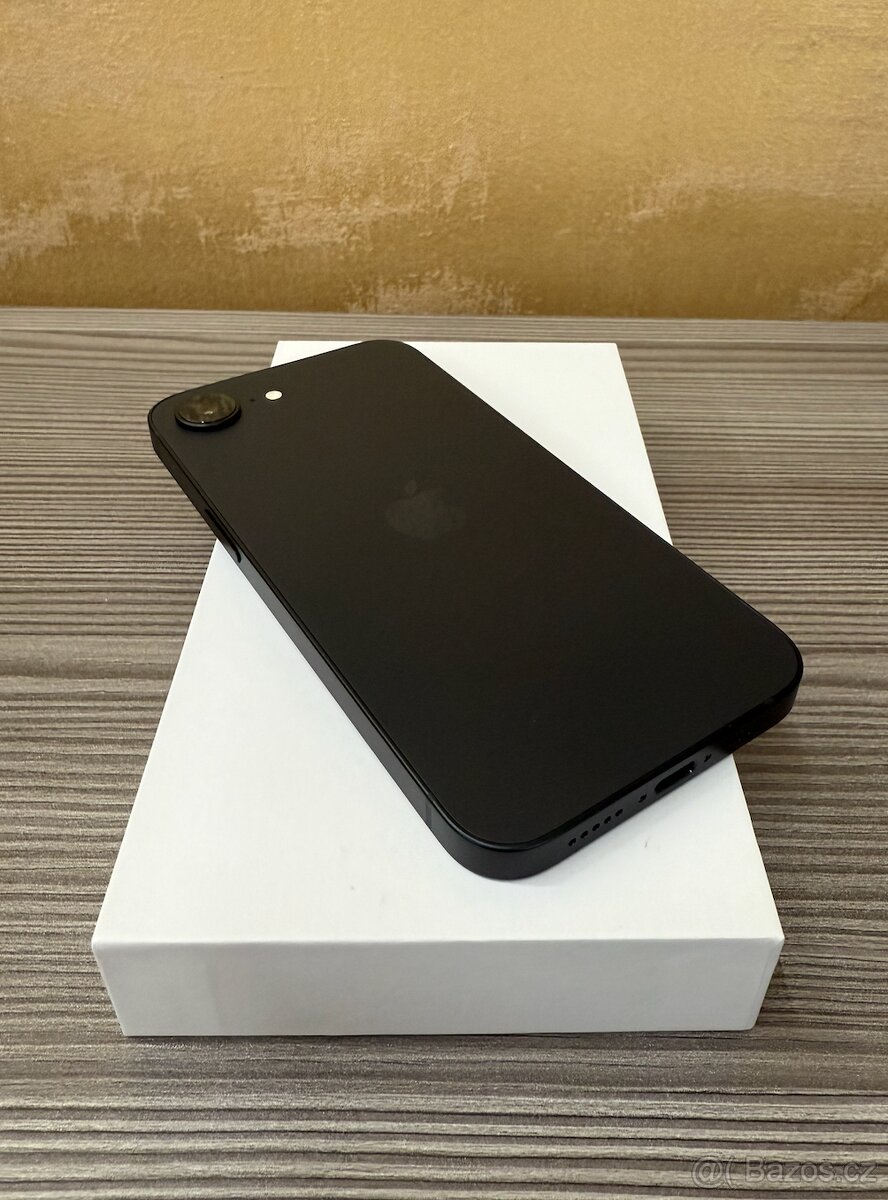 Apple iPhone 16e 128GB černý, vybalený, záruka - 8