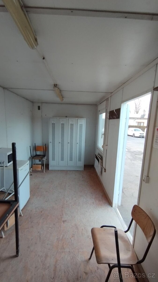 Kancelářský / obytný kontejner / 6m délky - 8