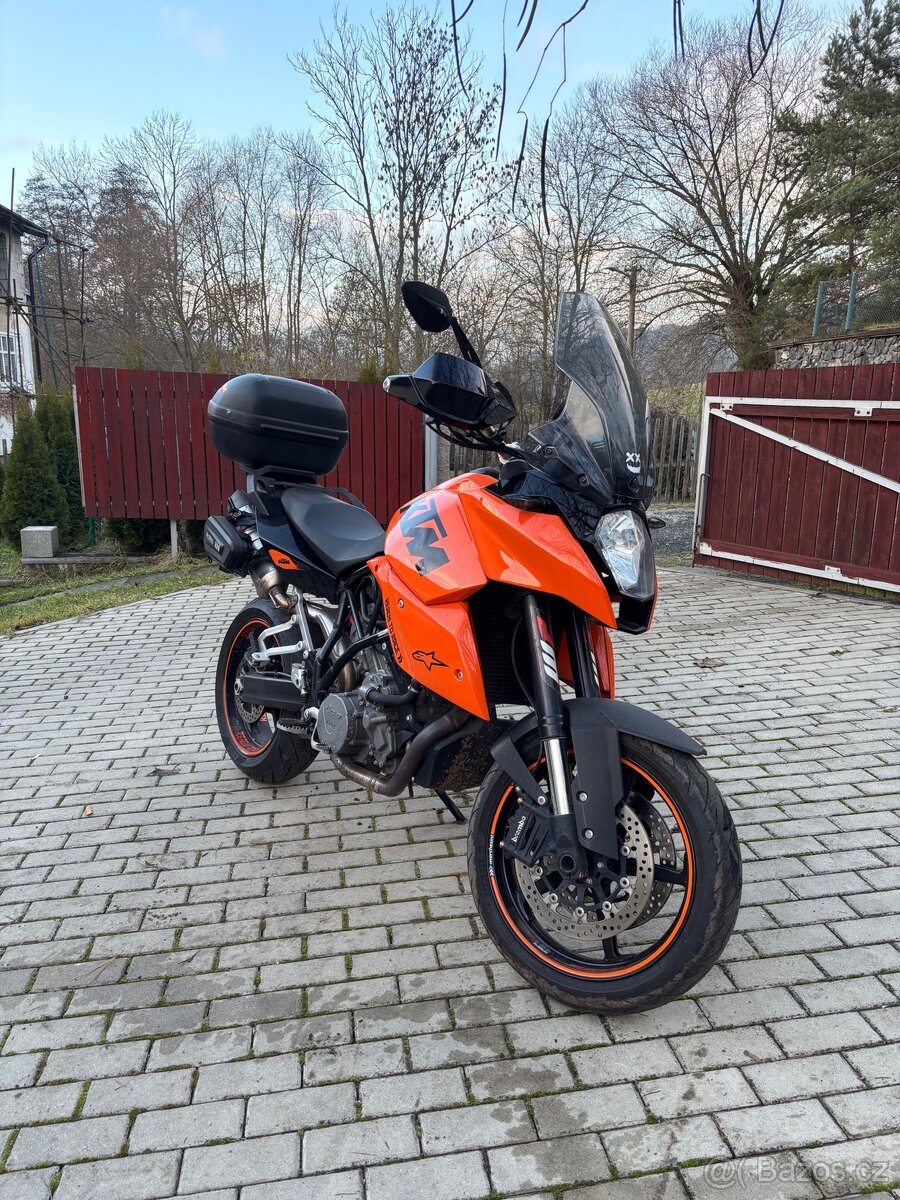 KTM 990 - 8