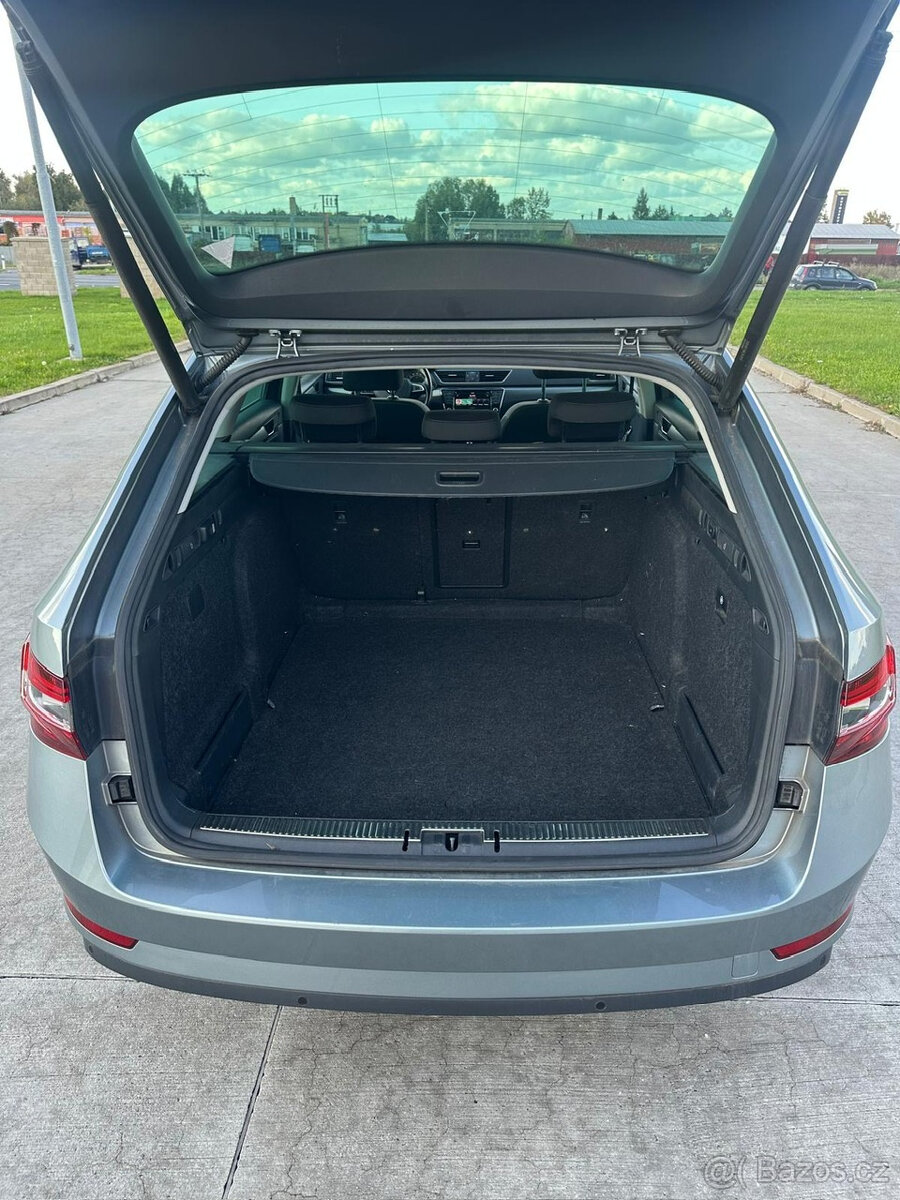 Škoda Superb 2.0 TDi DSG140kw - Auto na splátky bez registru - 8