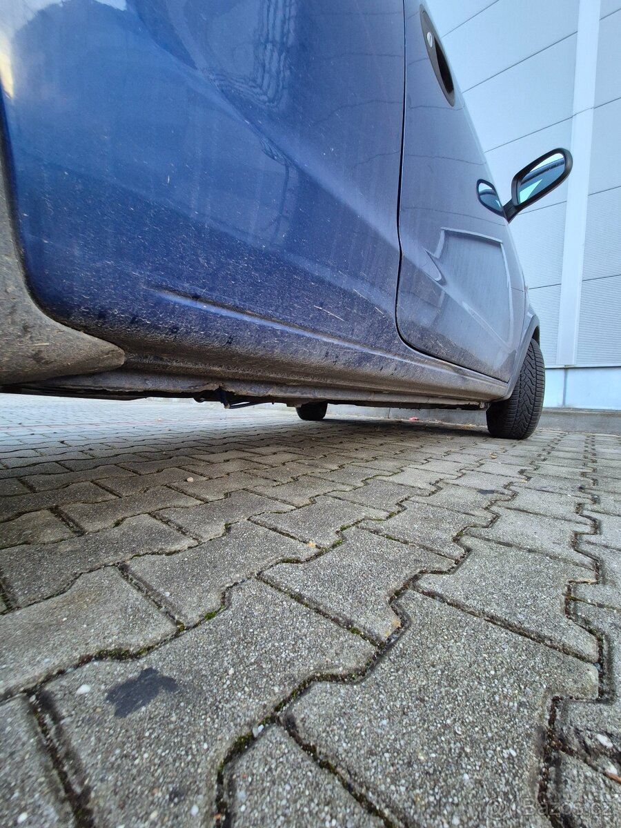 Prodám Opel Corsa 1.0benzín, 43kw - 8