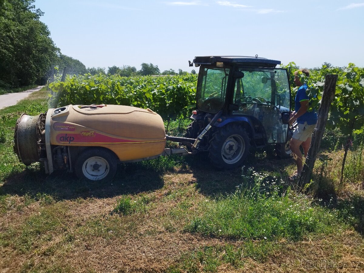 Malotraktor Farmtrac 26 4WD s kabinou - 8