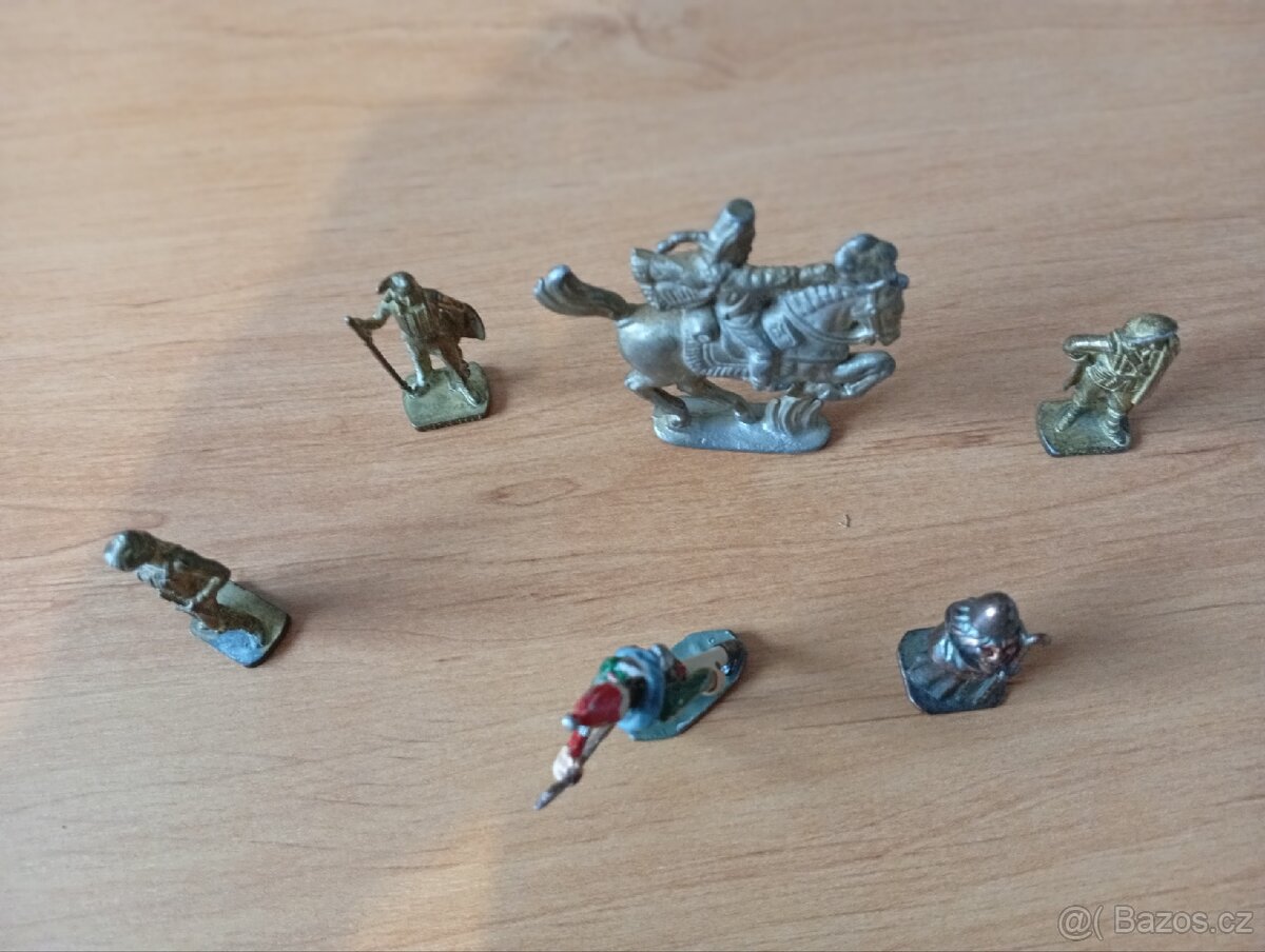 Retro hračky - kovový figurky - 8