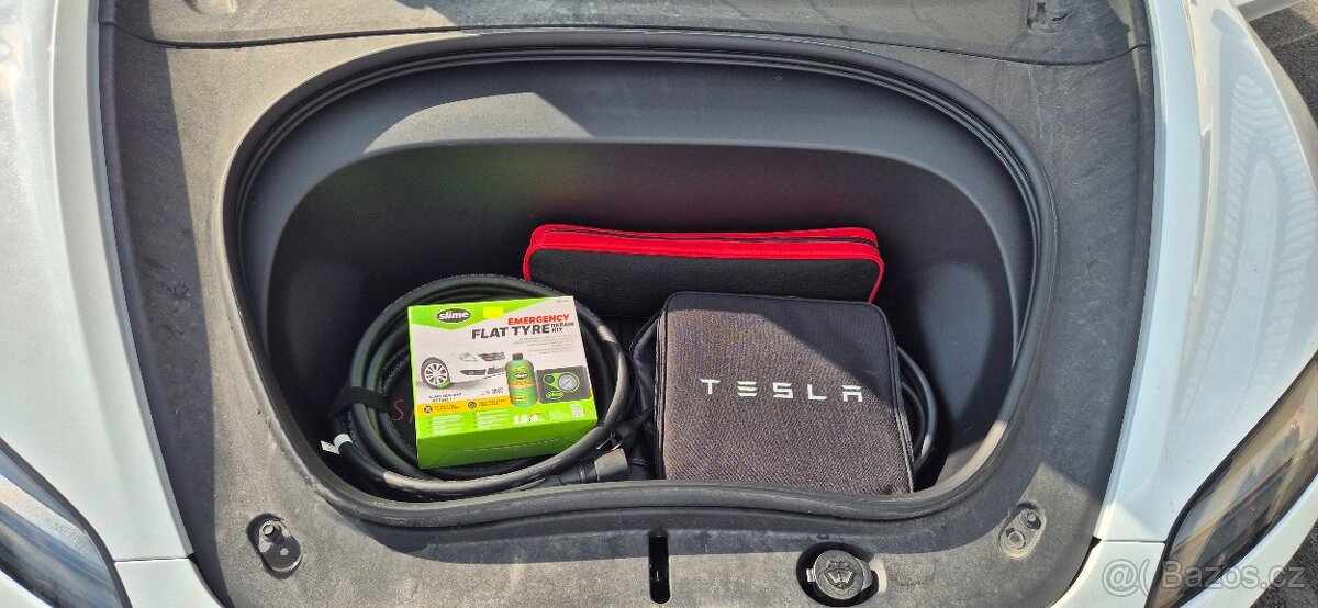 TESLA Model 3 Long Range 4x4 (Highland) + wallbox - 8
