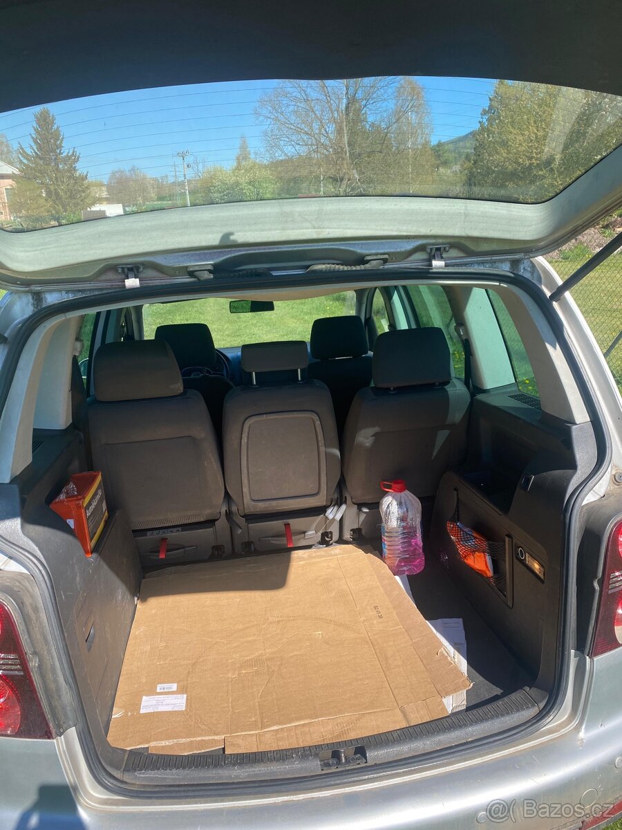 Vw touran - 8