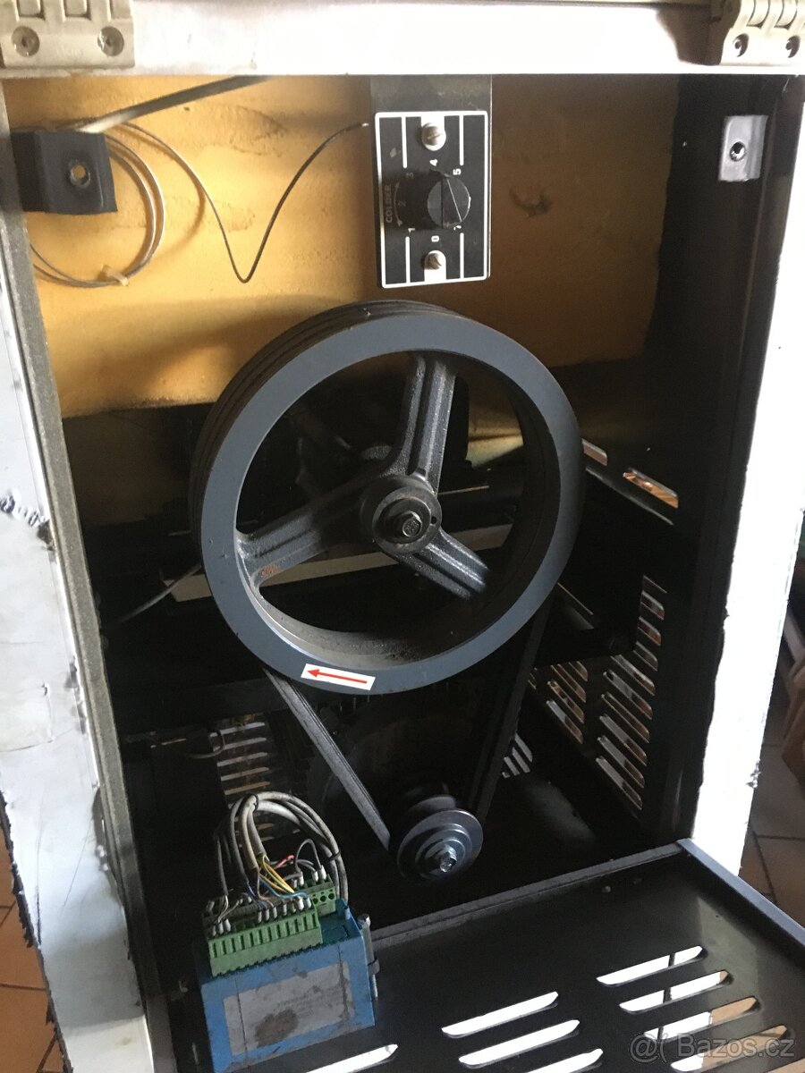 Gelmatic 2.5GR zmrzlinový stroj málo používaný - 8