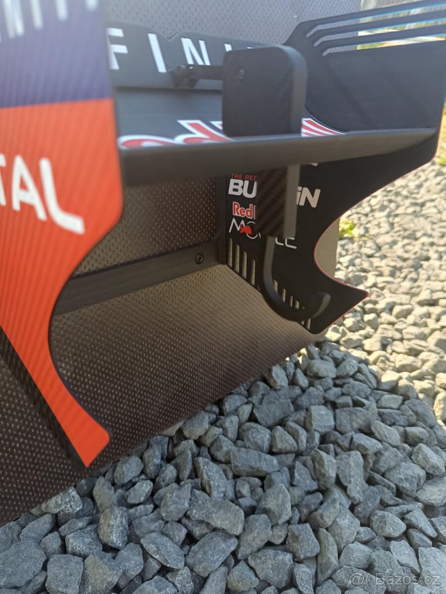 Věšák na klíče inspirovaný zadním křídlem Red Bull RB9 - 8